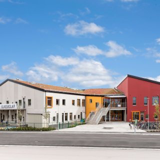 Elmeskolan i Älmhult där Strängbetong har levererat betongstommen som är certifierat enligt Passivhus.